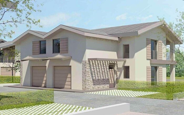 Casa quadrilocale in vendita in Reggio Emilia