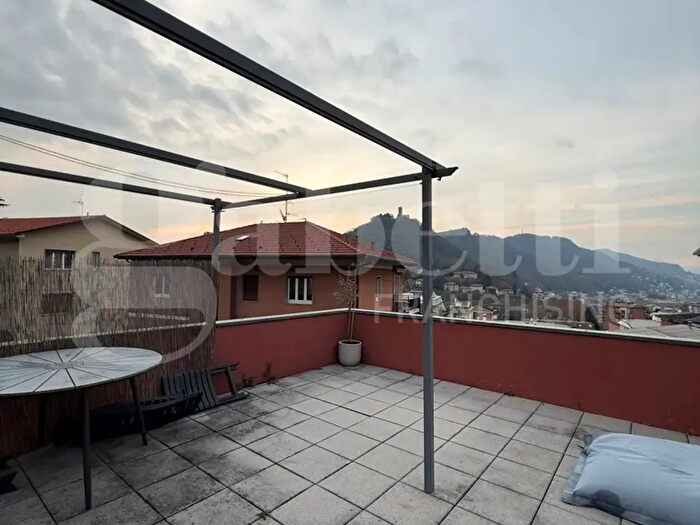 Appartamento bilocale in vendita in Via Madruzza Snc, Como