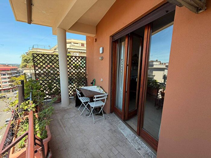 Appartamento quadrilocale in affitto in Via Stimigliano, Africano Villa Chigi, Roma
