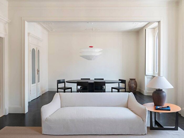 Appartamento trilocale in affitto in Via Mauro Macchi, Centrale, Milano