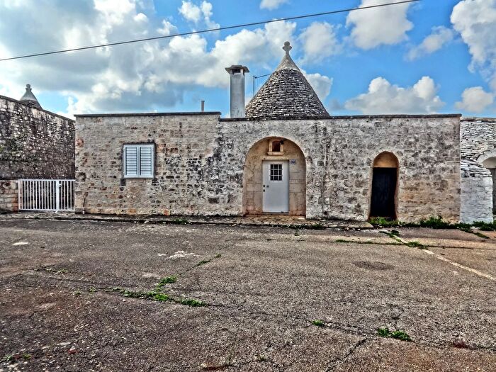 Casa quadrilocale in vendita in Monopoli