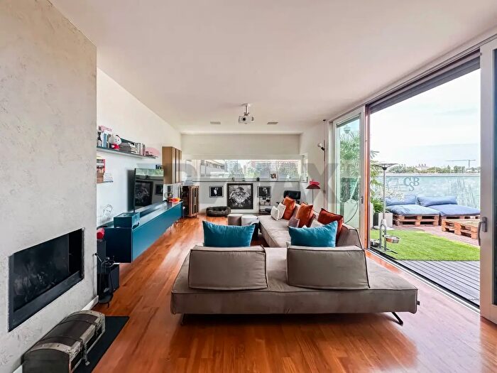 Appartamento con 6 locali in vendita in Milano