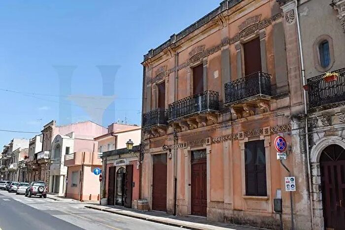 Casa in vendita in Canicattini, Caltanissetta