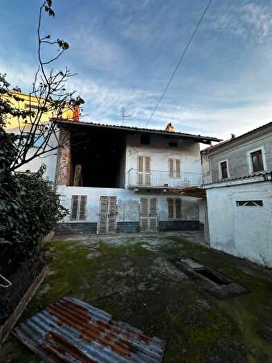 Casa trilocale in vendita in Via Giovanni Salussolia b, Alice Castello