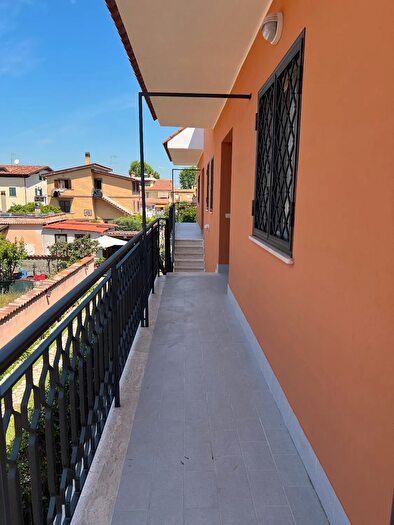 Appartamento trilocale in vendita in Via Mario Calderara, Fiumicino