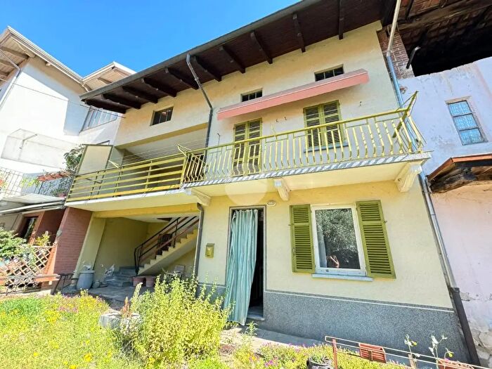 Casa con 6 locali in vendita in Via Roma, Valdengo