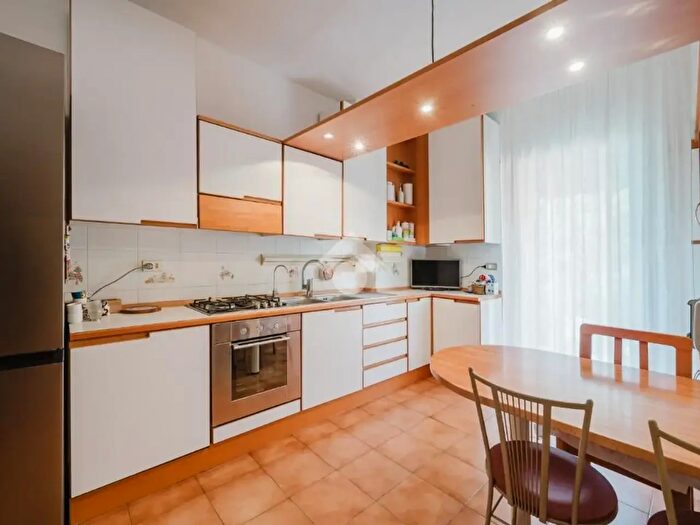 Appartamento quadrilocale in vendita in Via della Viola, Bologna