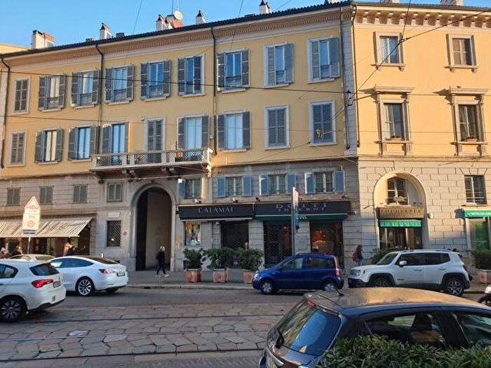 Appartamento bilocale in affitto in Corso Magenta, Cadorna Castello, Milano