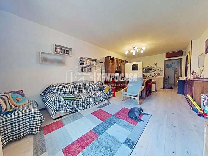 Appartamento quadrilocale in vendita in Via Edmondo De Amicis, Vicenza