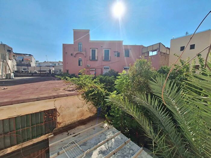 Appartamento bilocale in affitto in Via Roma Torre del Greco, Torre Del Greco