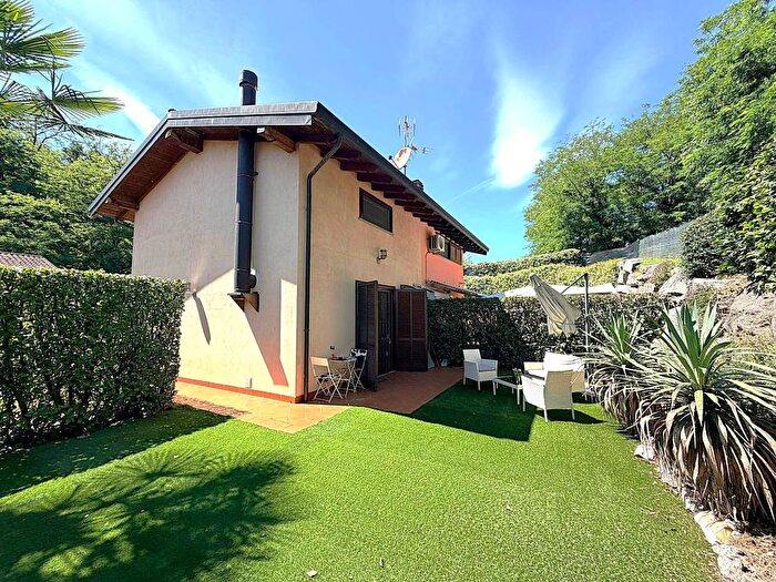 Casa trilocale in affitto in Via Oldrina, Centro, Castelletto Sopra Ticino