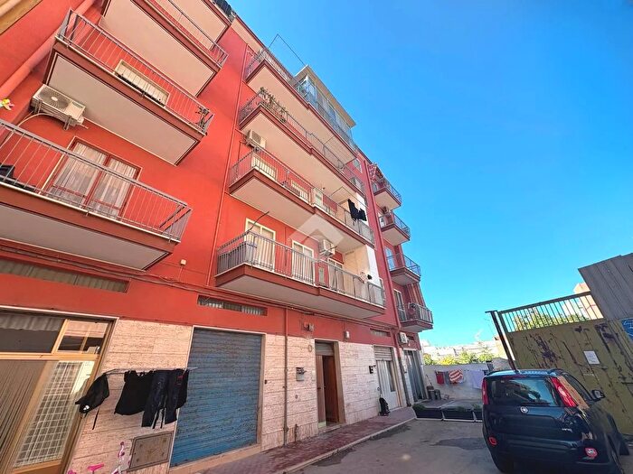 Appartamento trilocale in vendita in Via Vitobello, Barletta