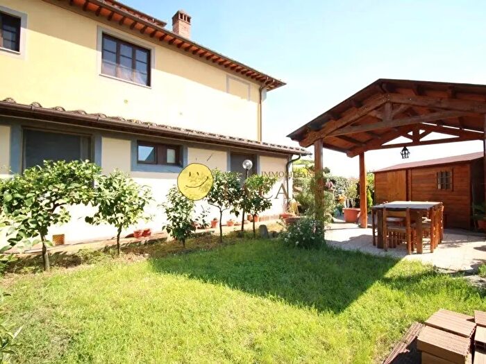 Appartamento quadrilocale in vendita in Reggello