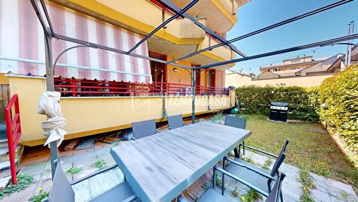 Appartamento trilocale in vendita in Via Martiri di Belfiore, Cesano Maderno