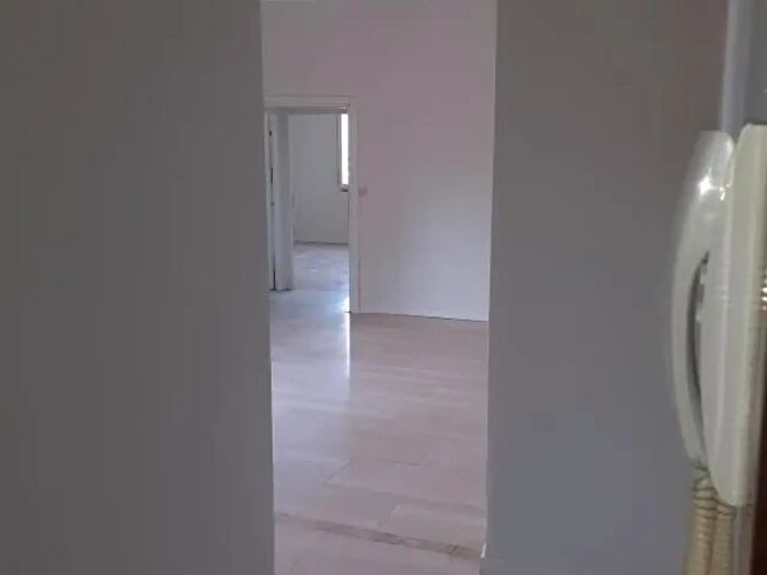 Appartamento trilocale in affitto in Milano