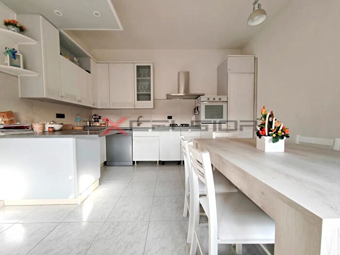 Casa con 5 locali in vendita in Via Roma, Pettorazza Grimani