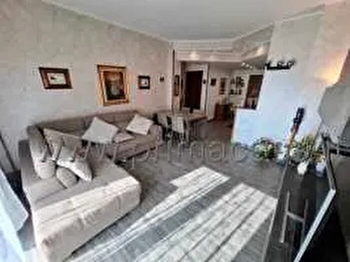 Appartamento trilocale in vendita in Via Carducci, Lissone