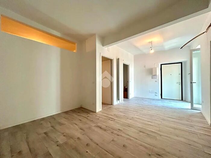 Appartamento trilocale in vendita in Corso Francia, Torino