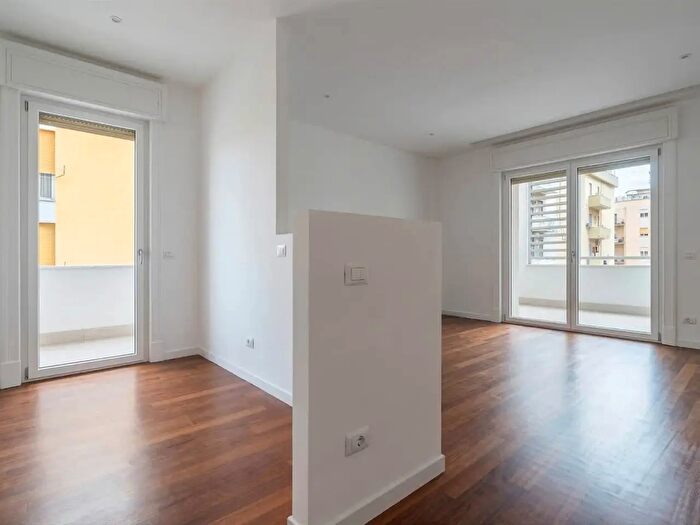 Appartamento trilocale in vendita in Viale Diaz, Cagliari