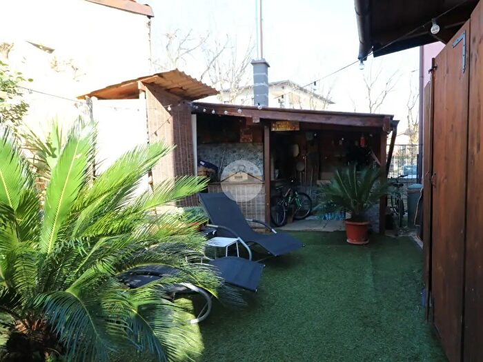 Appartamento trilocale in vendita in Via Sebenico, Rho