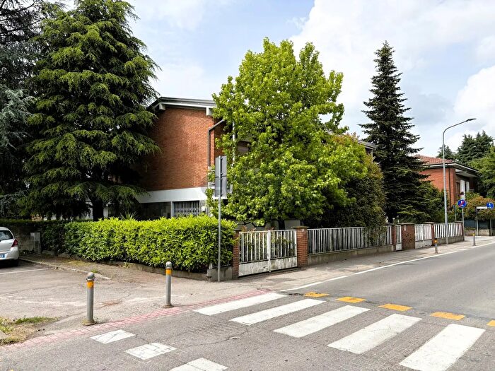 Casa con 6 locali in vendita in Via Peschiera, Castelfranco Emilia