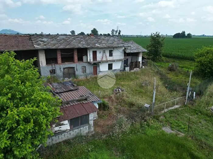 Casa con 5 locali in vendita in Via Pralargo, Barge