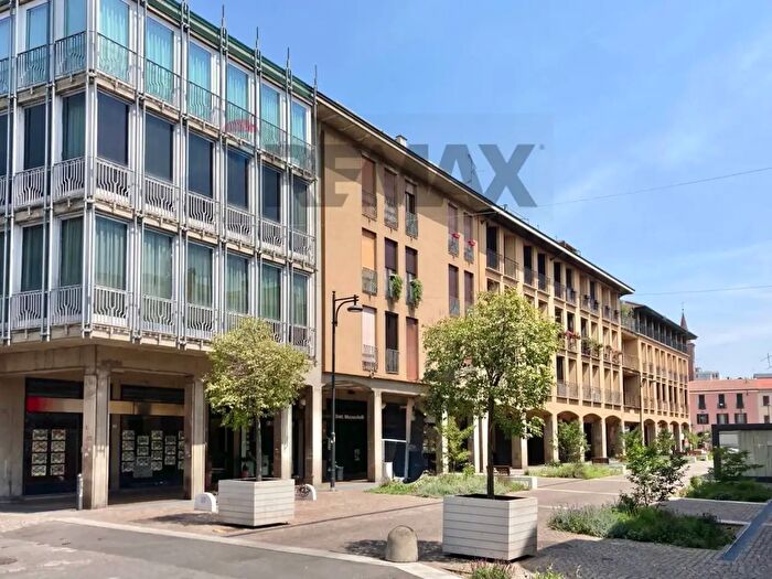 Appartamento quadrilocale in vendita in Via XXII Marzo, Busto Arsizio