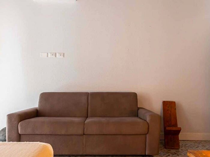 Appartamento trilocale in affitto in Via Cavour, Marina, Cagliari