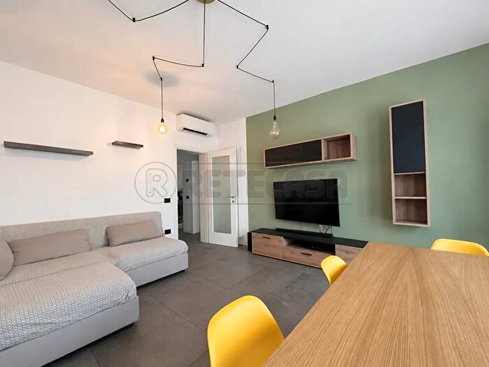 Appartamento con 5 locali in vendita in Bassano Del Grappa