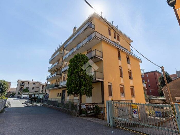 Appartamento trilocale in vendita in Via Stelvio, Borgo Palazzo, Bergamo