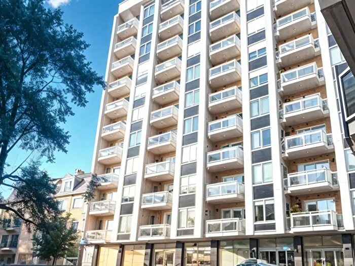 Appartamento con 5 locali in vendita in Piazza Chioratti, Rivarolo Canavese