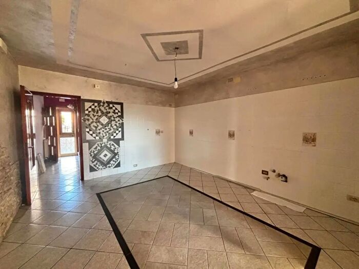 Casa con 8 locali in vendita in Via Fratelli Cervi Snc, Lusia