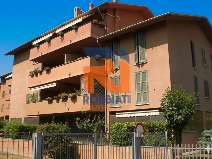 Appartamento bilocale in affitto in Strada Leona, Pavia