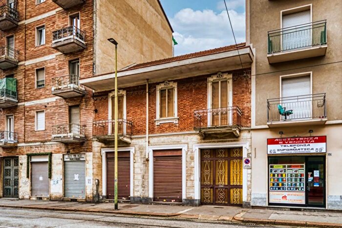 Casa con 7 locali in vendita in Via Nicola Fabrizi Torino, Torino