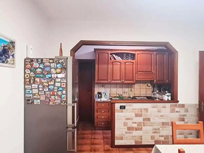 Casa con 7 locali in vendita in Codogne'