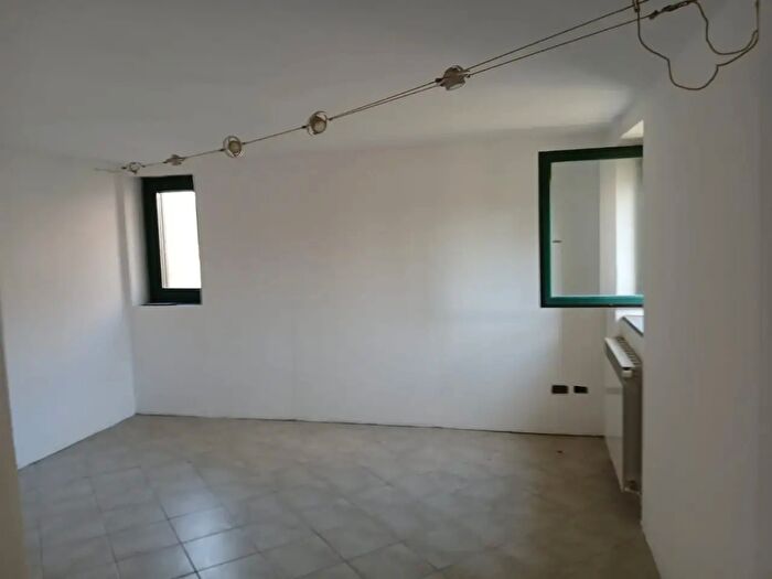 Casa trilocale in vendita in Via Nuova, Calendasco