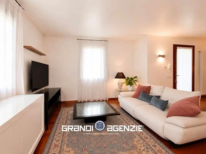 Casa con 5 locali in vendita in Via Pantiera, Silea