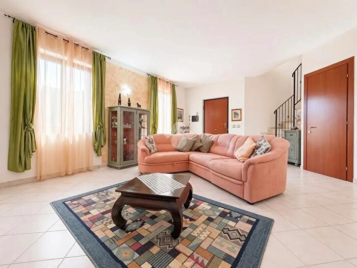 Casa quadrilocale in vendita in Via Vill della Rinascita, Stroncone