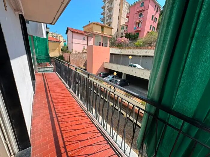 Appartamento trilocale in vendita in Via Pietro Agosti, Sanremo