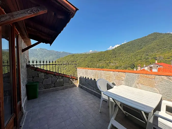 Casa con 5 locali in vendita in Via Ottano, Pornassio