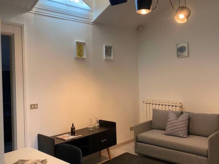 Casa bilocale in affitto in Via Achille Maiocchi, Morgagni, Milano