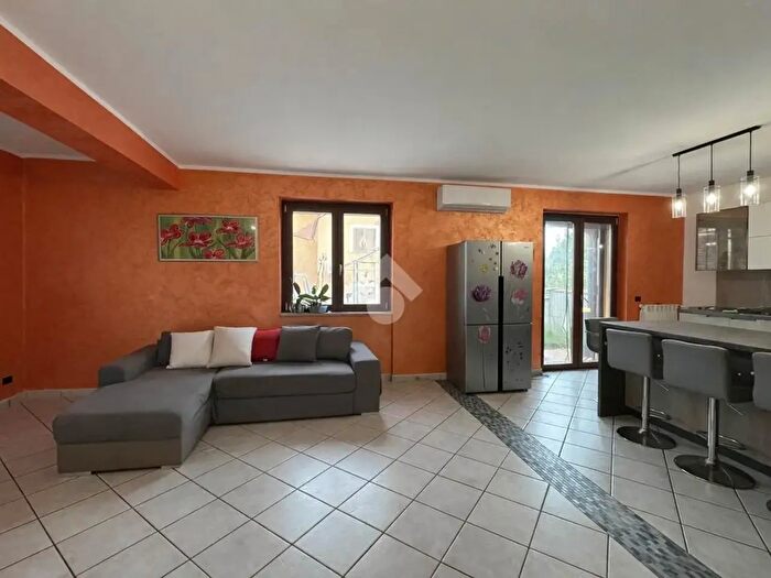 Appartamento trilocale in vendita in Via Leonardo da Vinci, Mendicino