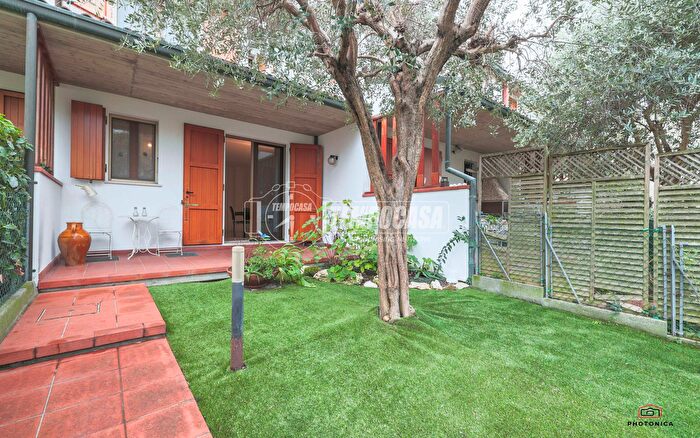 Casa con 5 locali in vendita in Via Fiume Abbandonato, Ravenna