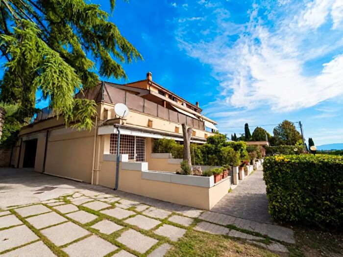 Appartamento bilocale in vendita in Via SacrofanoCassia, Sacrofano