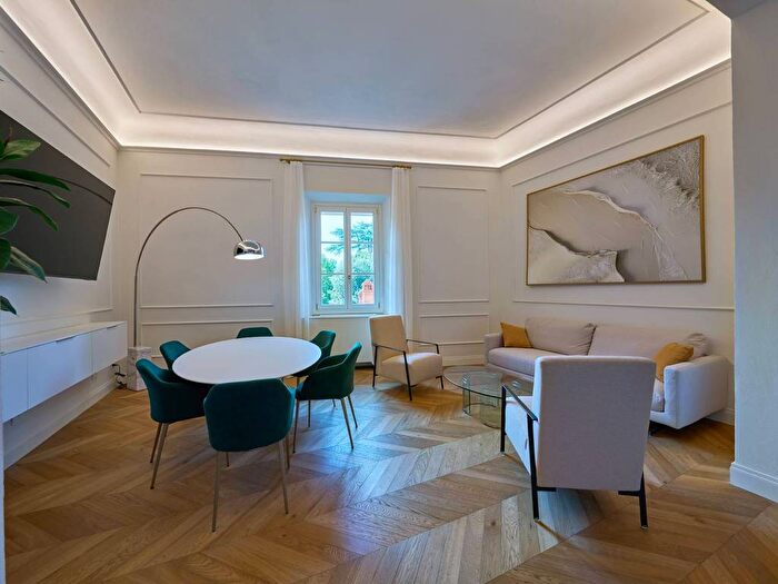 Appartamento con 5 locali in affitto in Via dei Serragli, Santo Spirito, Firenze