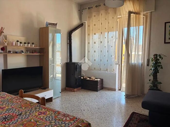 Appartamento con 6 locali in vendita in Largo Alcide De Gasperi, Alcamo