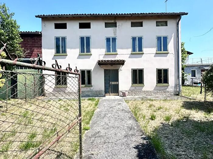 Casa trilocale in vendita in Via Vegre, Montecchio Precalcino