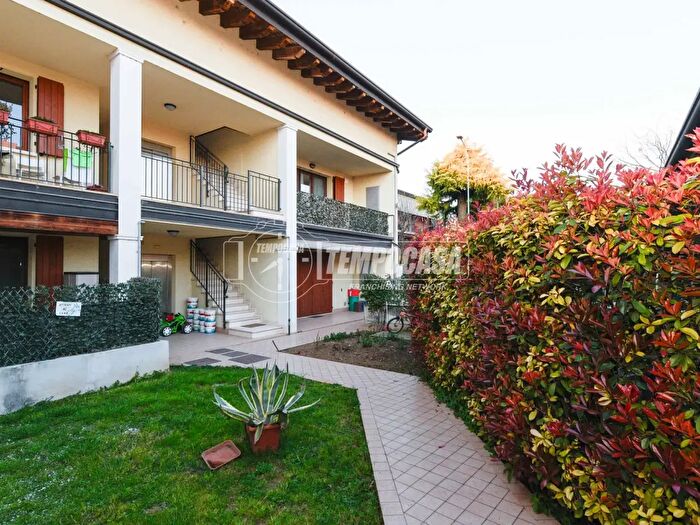 Appartamento bilocale in vendita in Via Bettola Bettola, Lonato