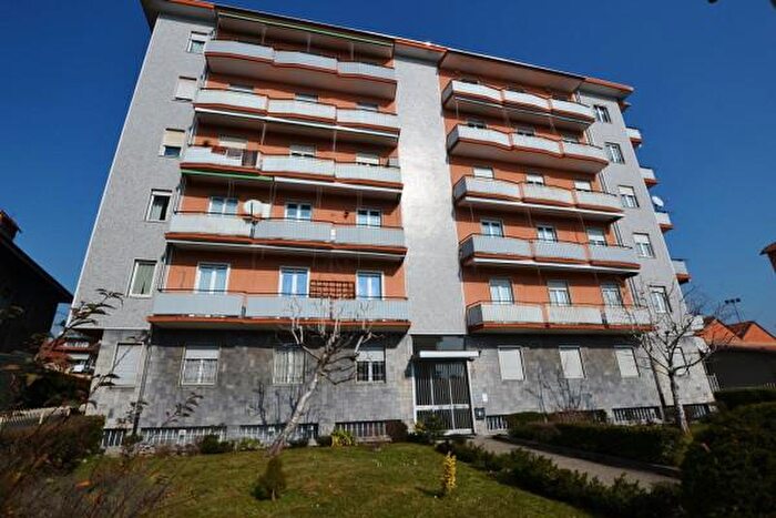 Appartamento quadrilocale in vendita in Via Rinaldo Rigola, Biella
