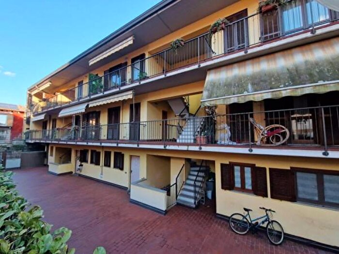 Appartamento trilocale in vendita in Via Fratelli di Dio, Omegna